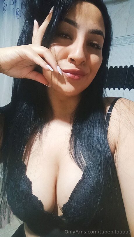 Tubebitaaaa7 actrice parfaite galeries