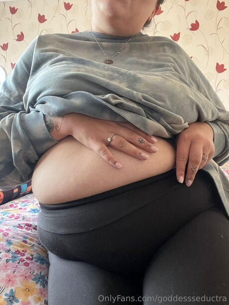 gros seins ébène onlyfans nu en haute qualité img