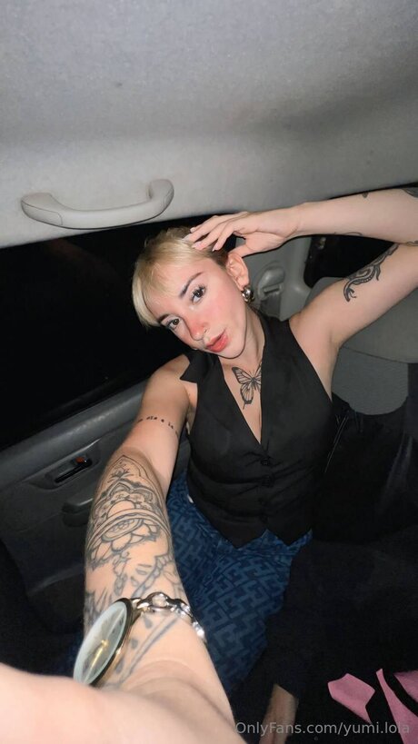 Yumi Lola modèle pornographique galeries