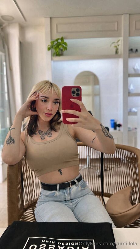 Yumi Lola mannequin photo