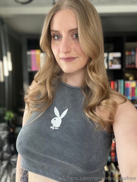 Nerdynymphofree actrice hd images