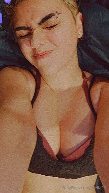 Rbella23 actrice de sexe galerie