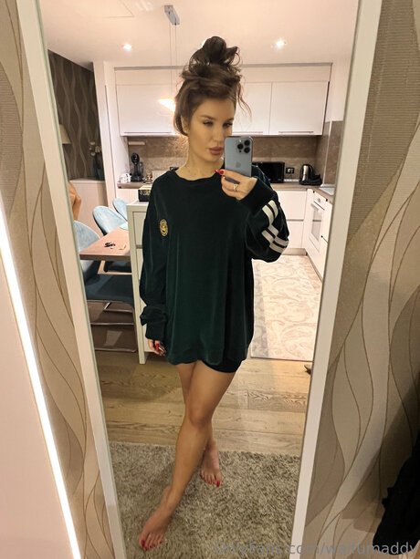 Waifumaddy modèle images