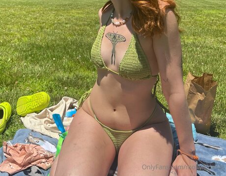 Mollymoanss modèle sexy galerie