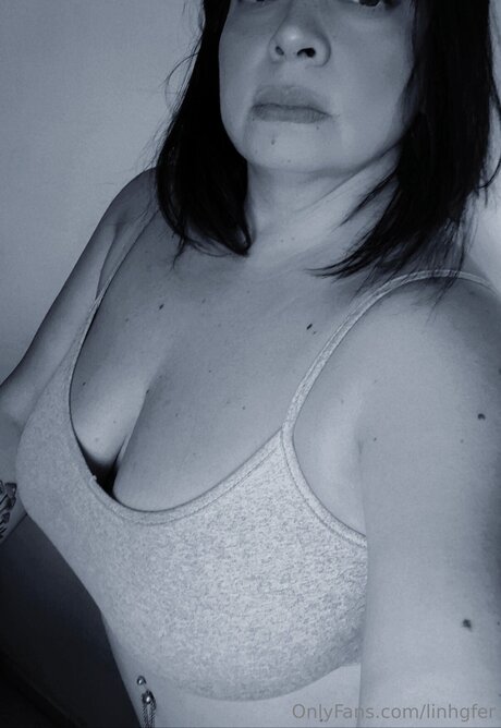 Linhgfer star du porno gratuite image