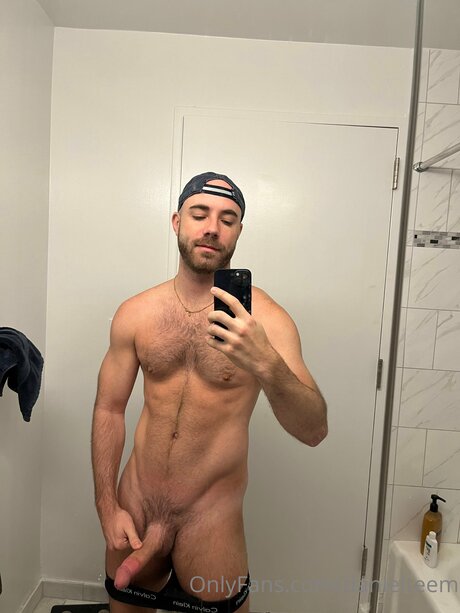 Danielteem haut modèle images