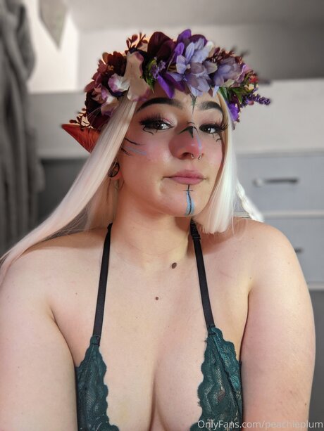 Peachieplum star érotique archive