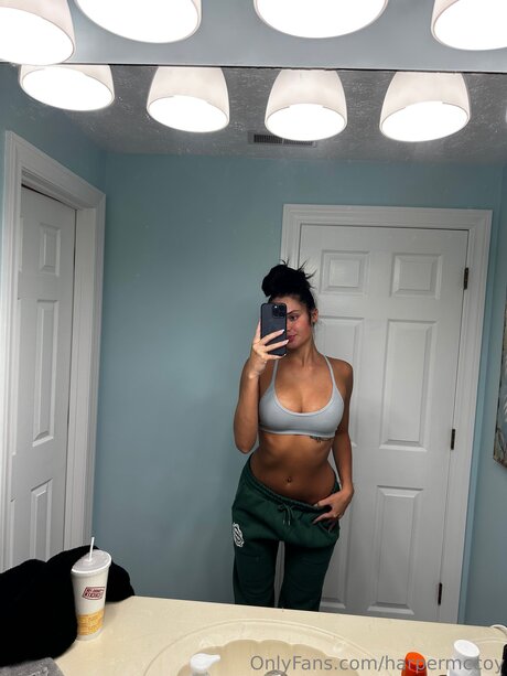 Harpermcoyyy art modèle collection