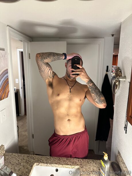 Kthunder69 actrice des photos