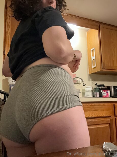 Alizarose étoile érotique galeries