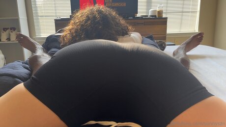 Sunnyszn modèle artistique archive