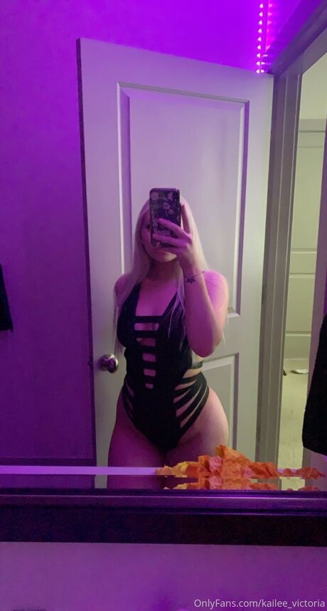 Kailee Victoria art star du porno images