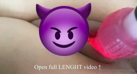 Miamoralma modèle sexy image