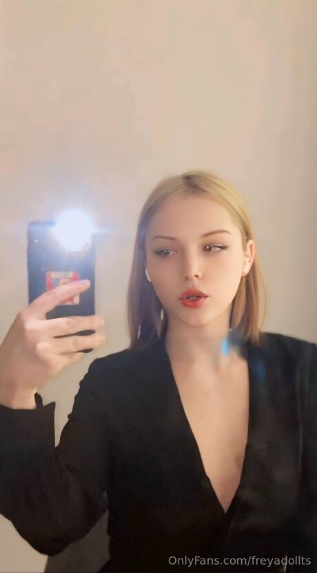 Freyadollts art étoile galerie