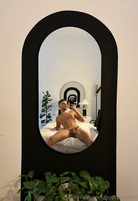 Gothykendoll star du porno exclusive des photos