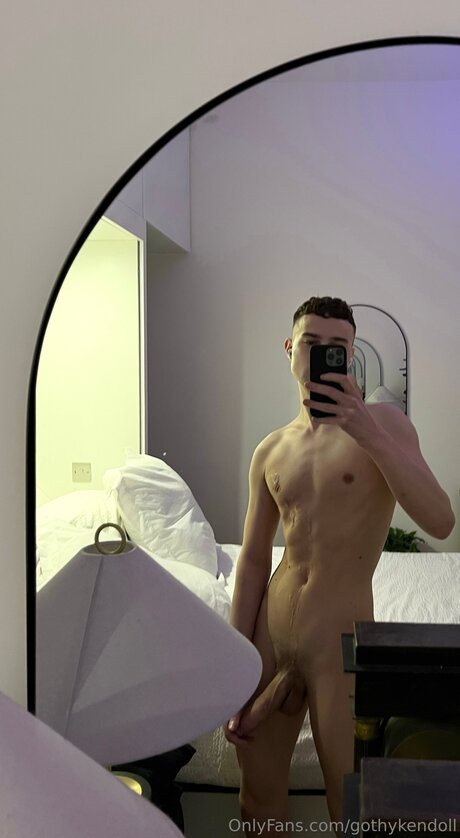 Gothykendoll star du porno hd archive