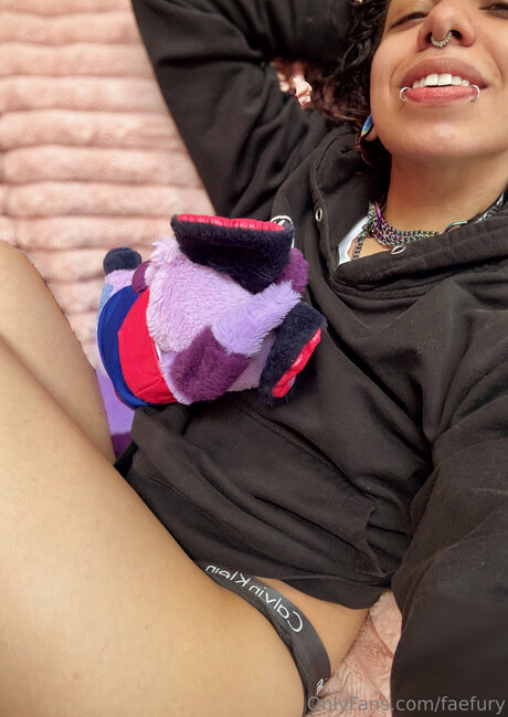 Faefury modèle hd des photos