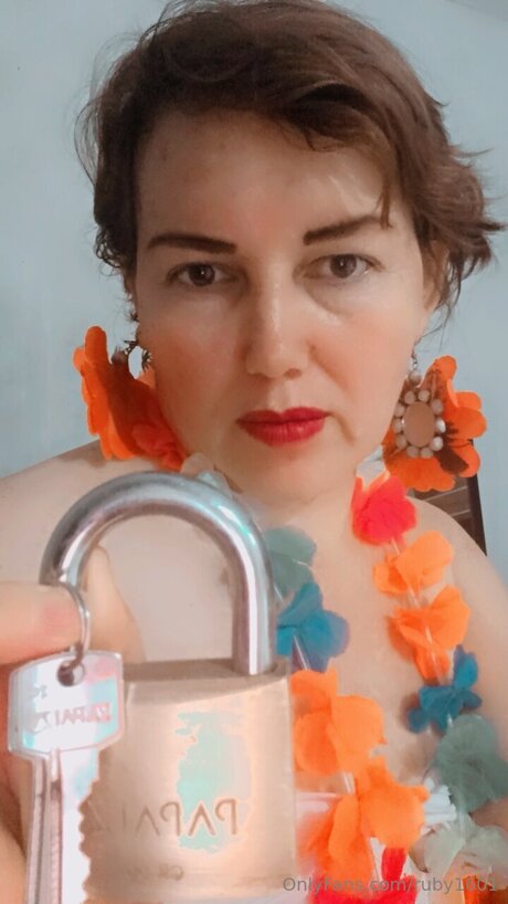 Ruby1601 belle star du porno galerie