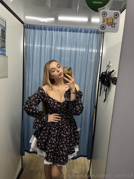 Sweet Adele18 art de star du porno photos