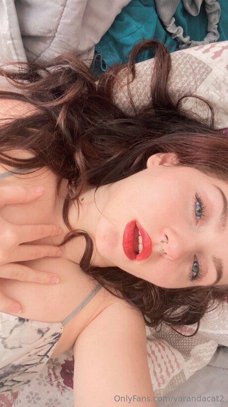 Callmevaranda2 actrice érotique photo