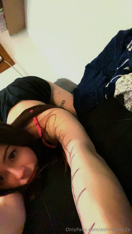 Ashmoney2x art modèle archive