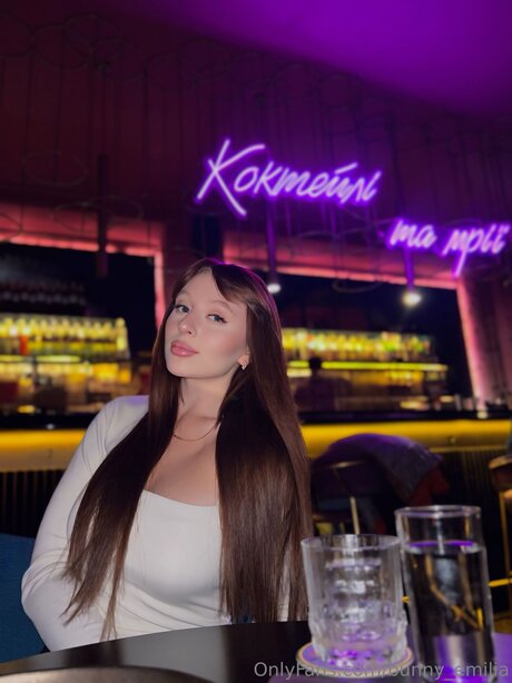 Bunny Emilia jolie actrice collection