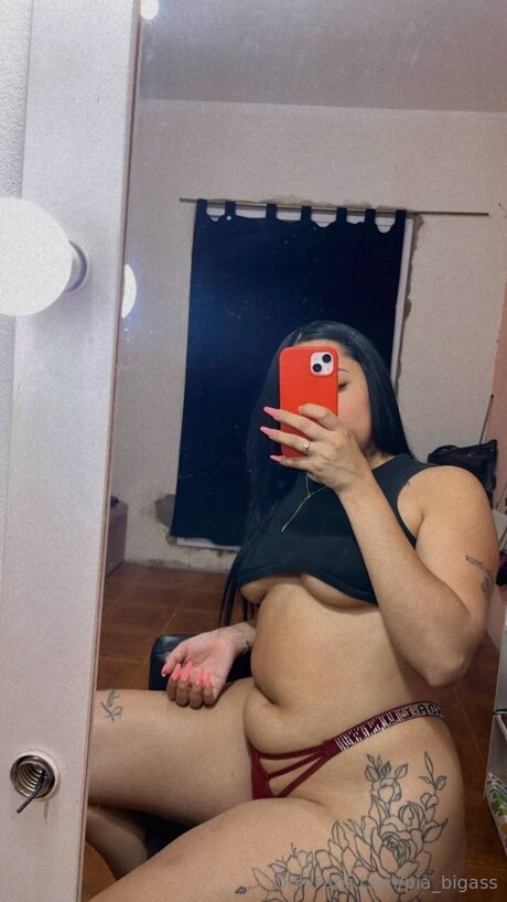 Pia Bigass star du porno des photos