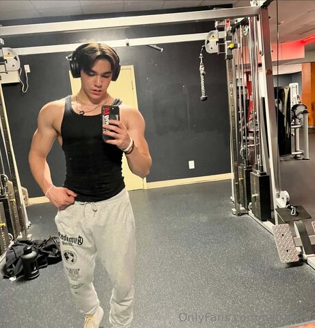 Neoakira actrice libre galerie