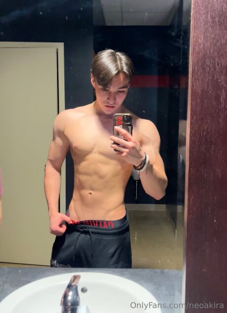 Neoakira jolie actrice archive