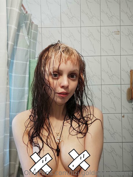 Lizi Goldenblazefree actrice chaude archive