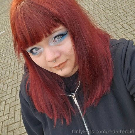 Redaltergirl actrice nue photo