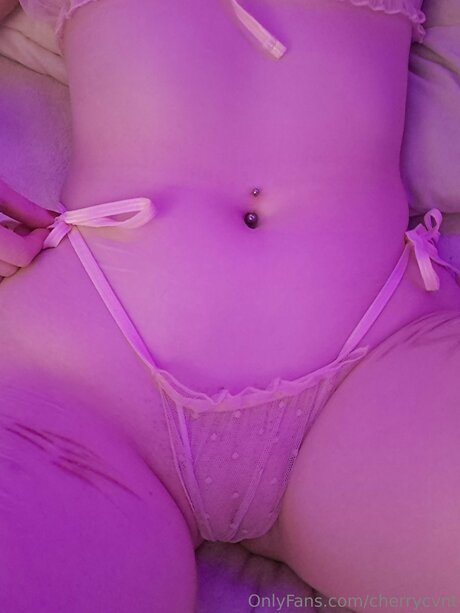 Cherrycvnt modèle de haute qualité image