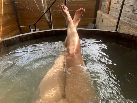 Mamisolesxxx modèle magnifique des photos