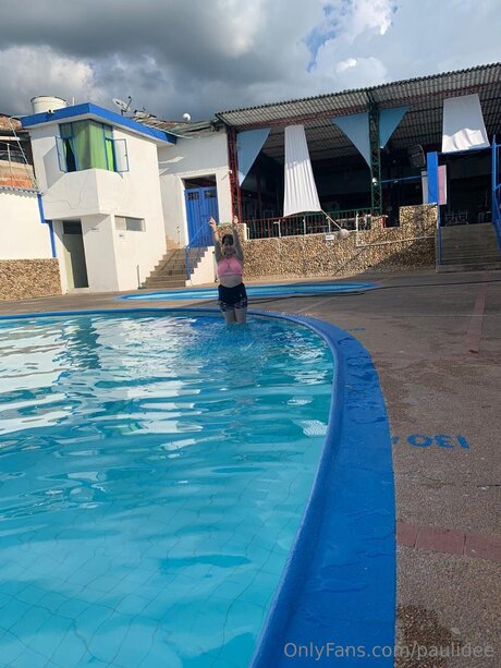 Paulidee star du porno chaude photo