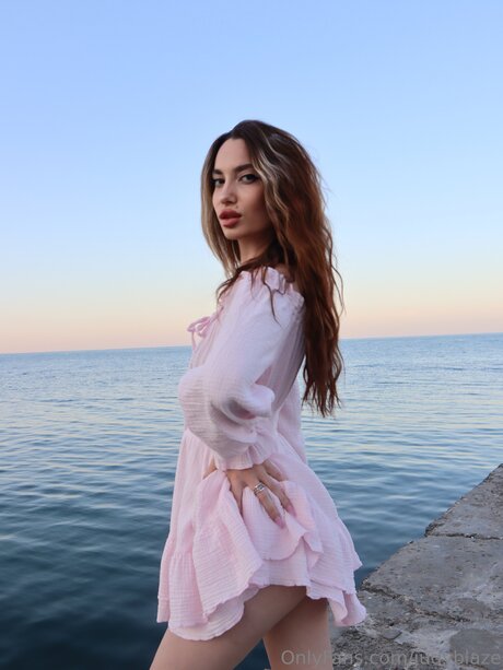 Judyblaze étoile chaude photo