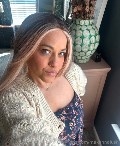 lunettes milf onlyfans érotique gratuit archive