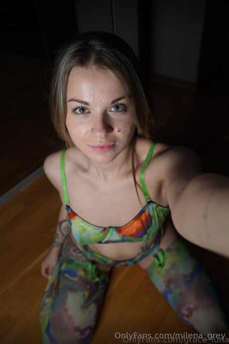 Milena Grey jolie star du porno img