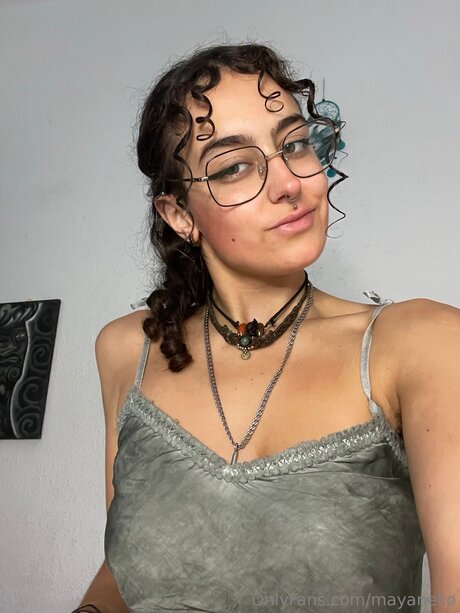 Maya Morocha joli modèle images