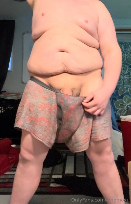 Kingmoxu modèle chaud image