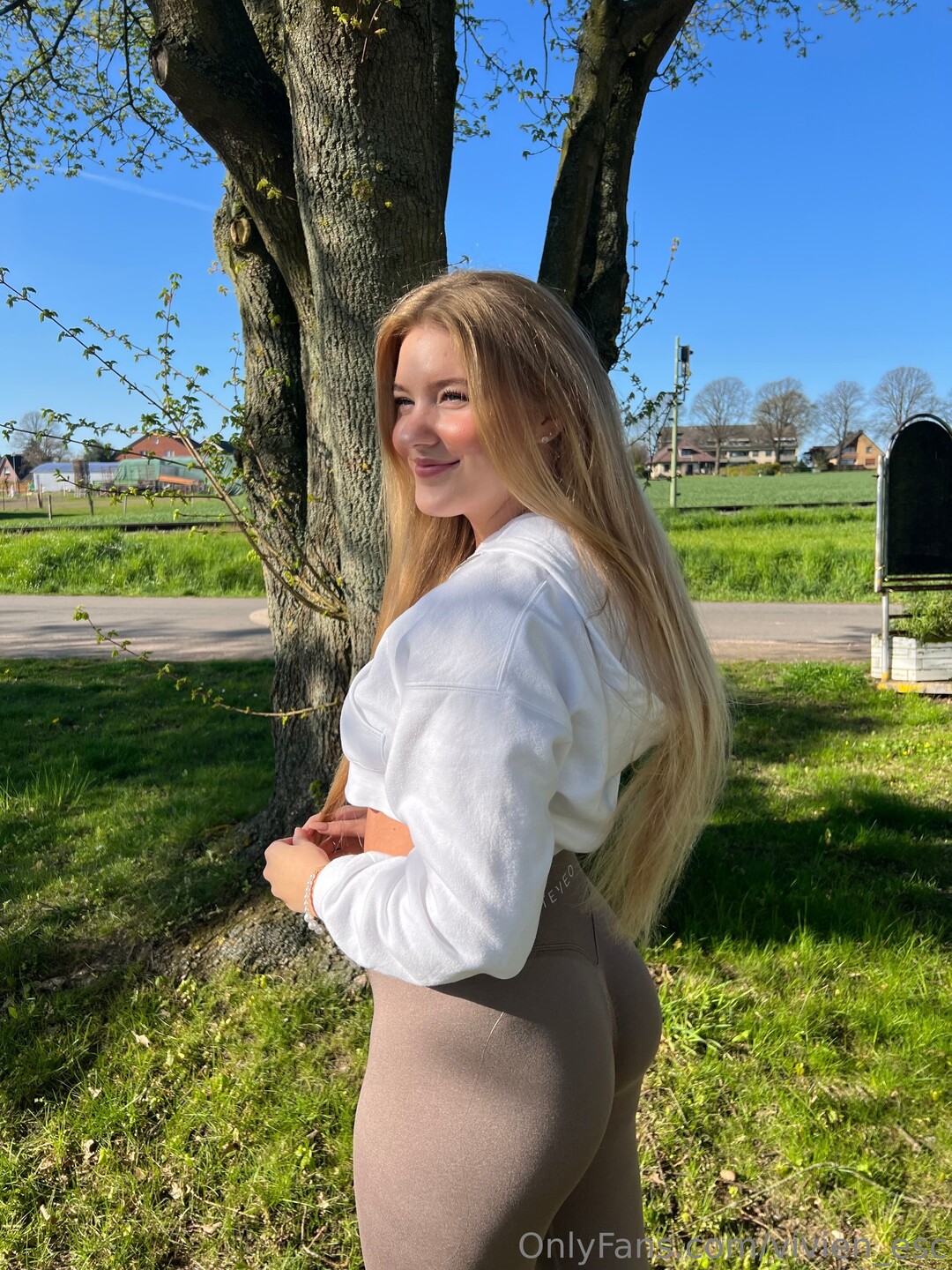 Vivien Esc belle star du porno image