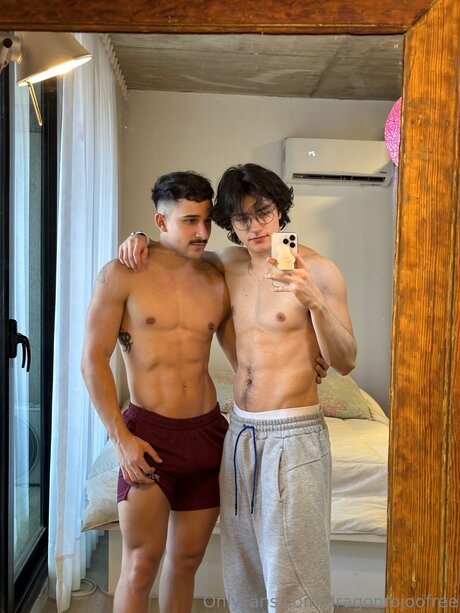 Dragonrojoofree star du porno érotique archive