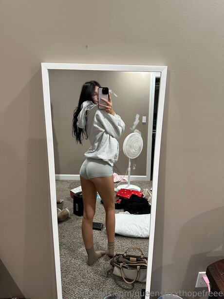 Queenshxxthopefreee actrice nue image