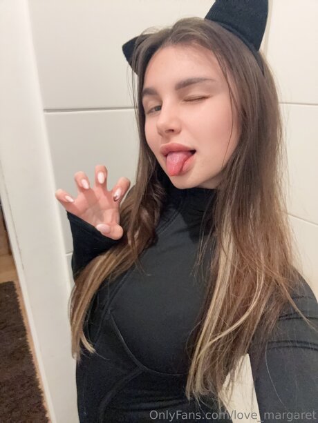 Gfdgdfgdg actrice artistique galeries