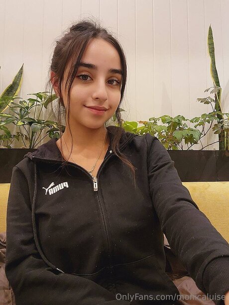 Monicaluise star du porno en haute qualité collection