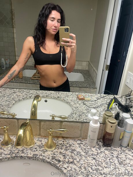 Journeywithgemma étoile sexy photos