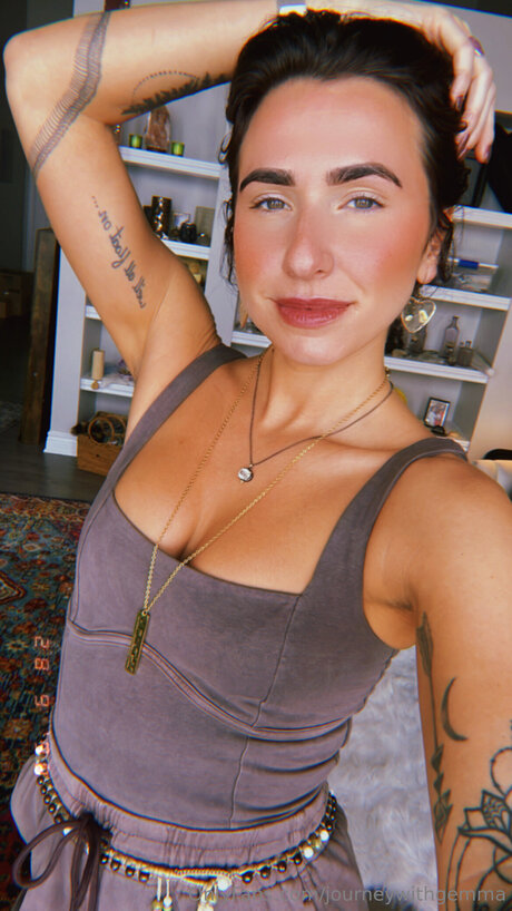 Journeywithgemma modèle adulte galeries