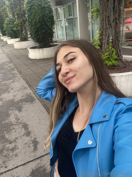 Zizifus1 actrice nue images