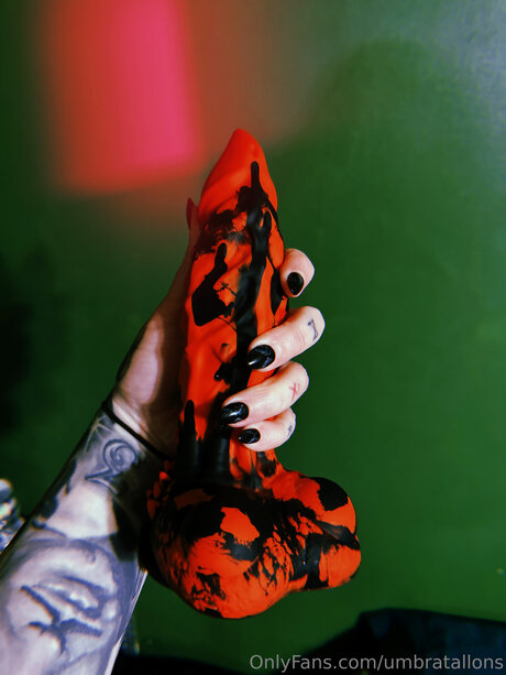 Umbratallons actrice nue des photos