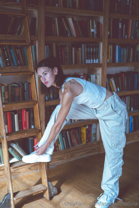 Asmrwitholivia modèle de haute qualité collection