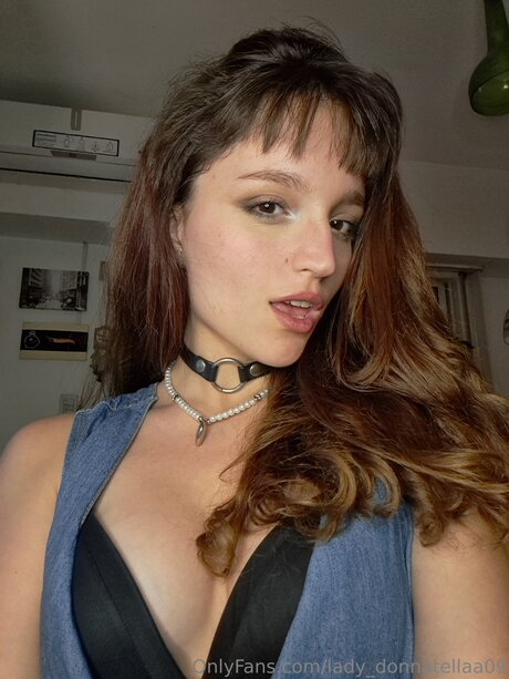Lady Donnatellaa09 actrice pornographique collection